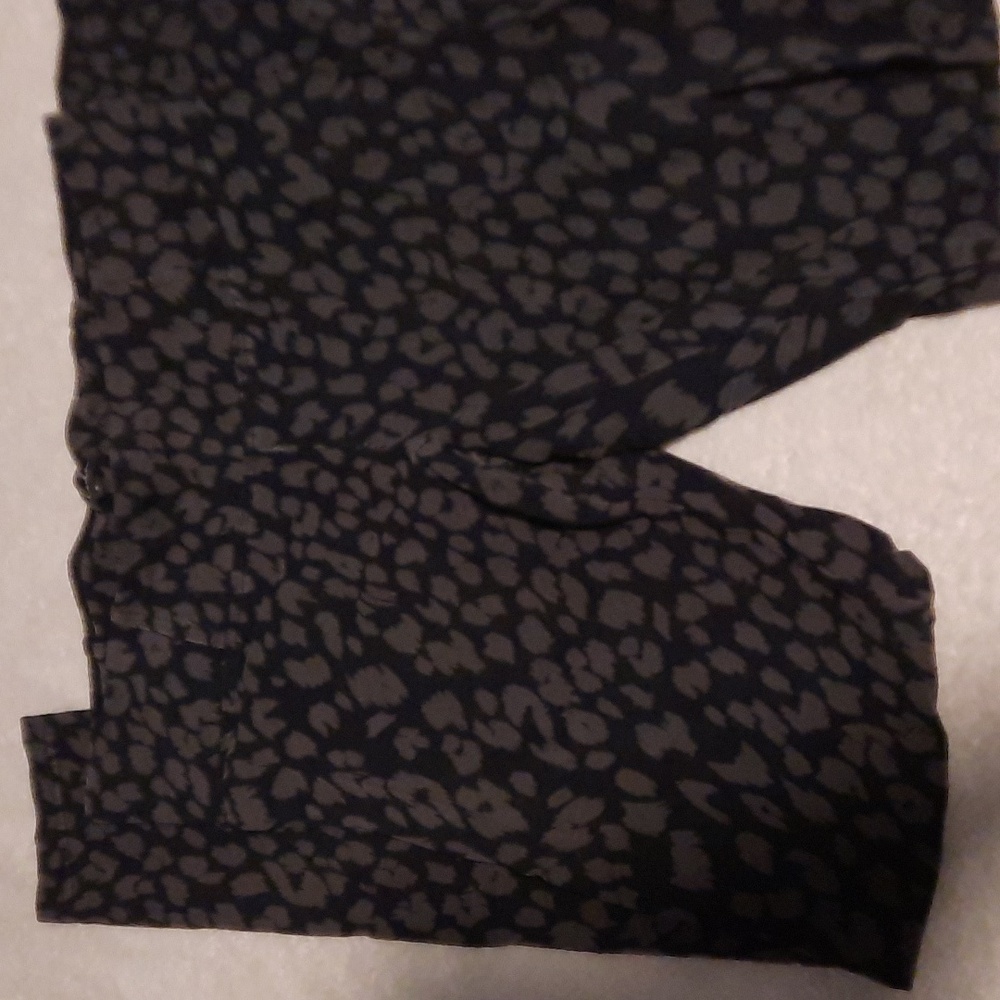 Size small leggings